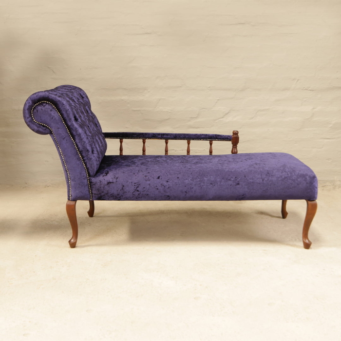 victorian chaise in blue crushed velvet