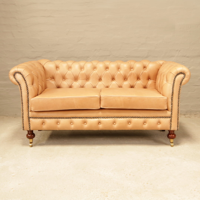 Lady chesterfield leather