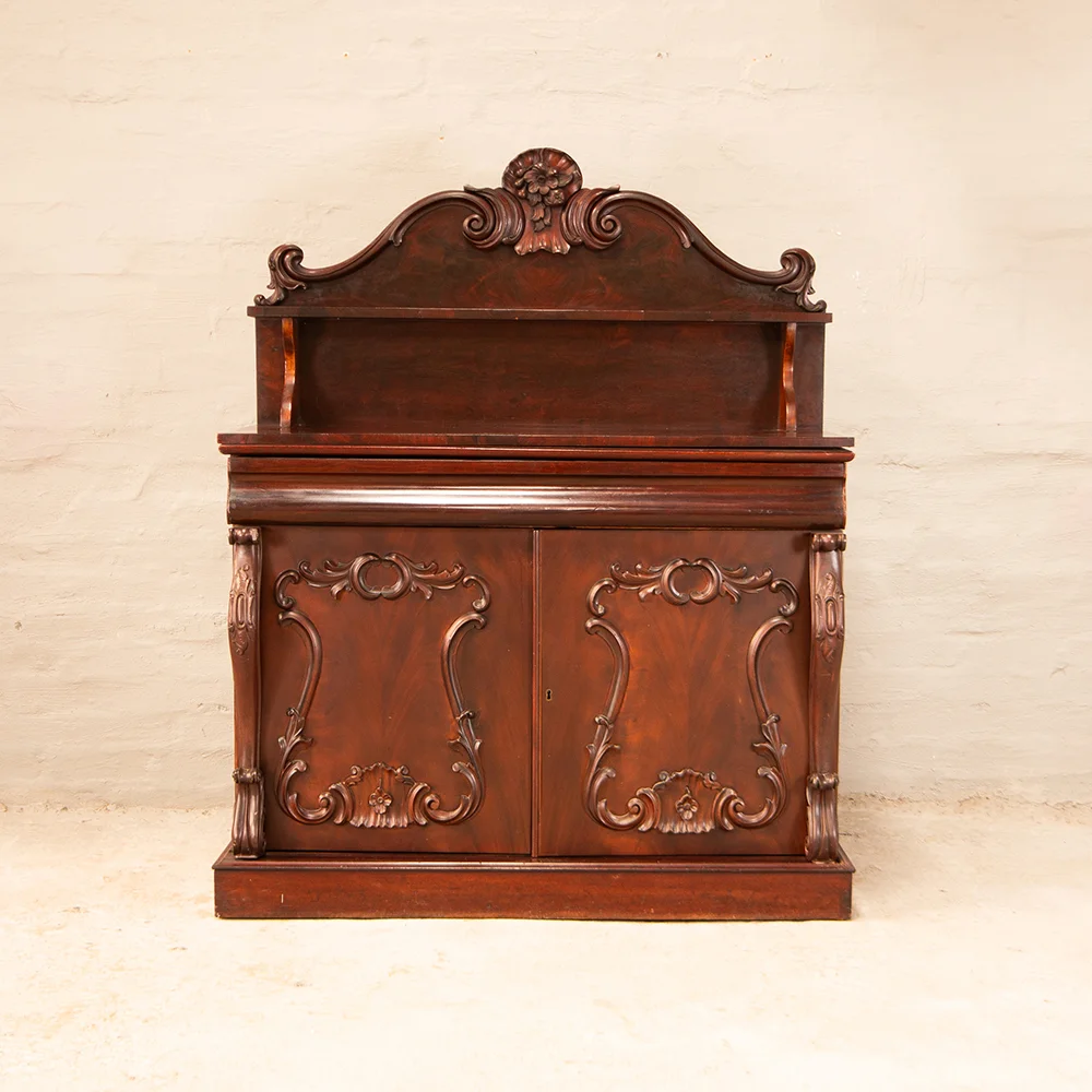 Mahogany chiffonier