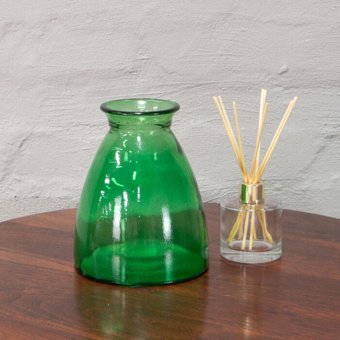 Amarillis green vase