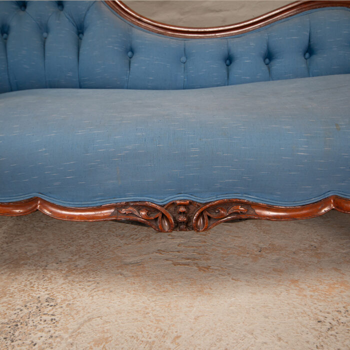 Victorian walnut chaise longue