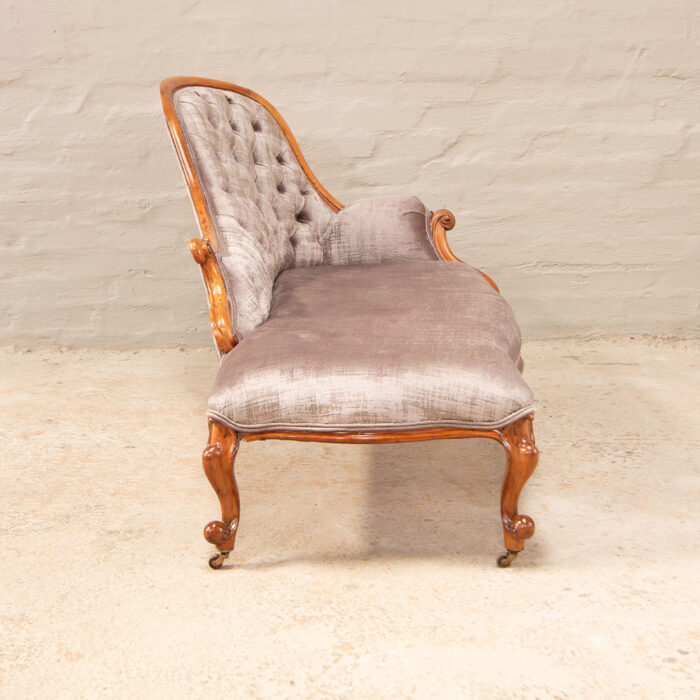 Victorian mahogany chaise longue