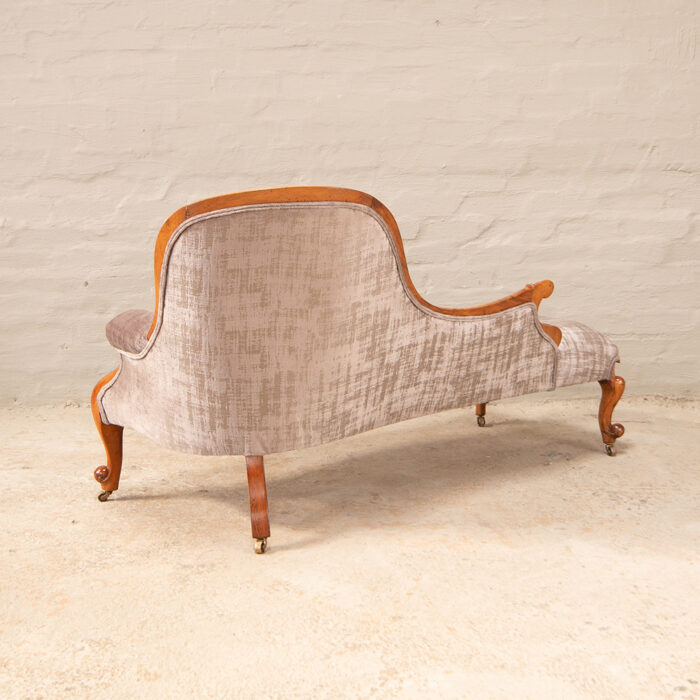 Victorian mahogany chaise longue