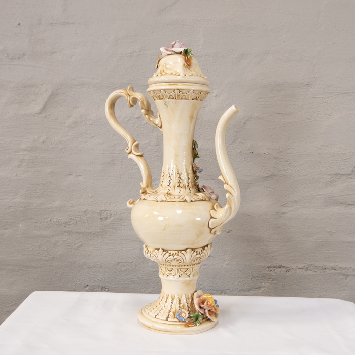 Capodimonte Teapot 2