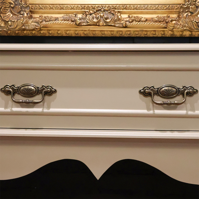 Large French style Sideboard - Image 3