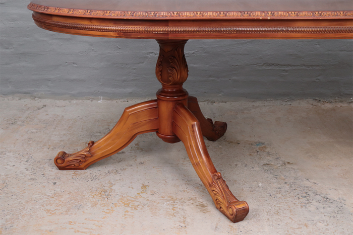 Baluster column Dining Table - Image 3