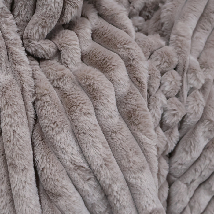 Faux Fur Throw - Image 3