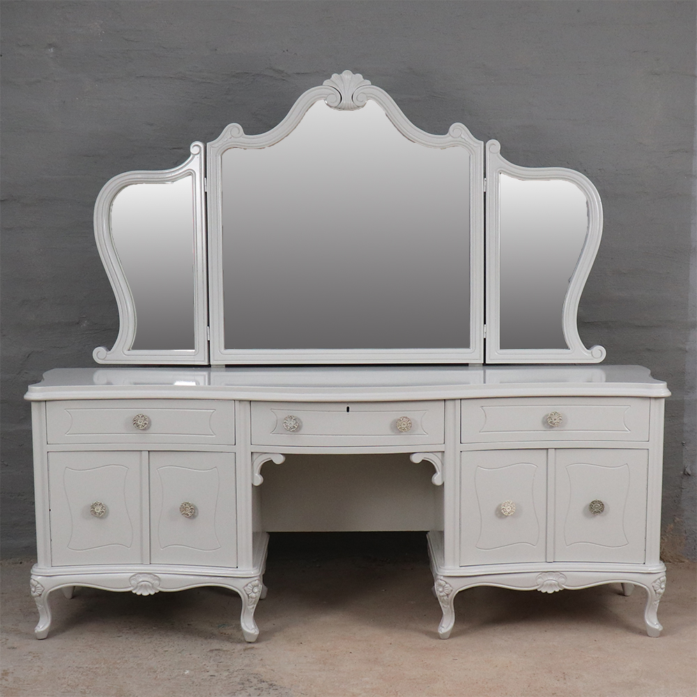 French style Dressing Table