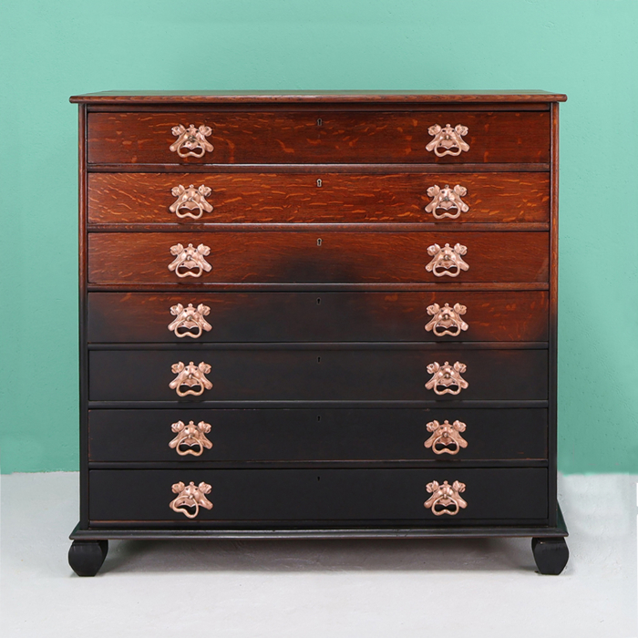 Antique chest of drawers