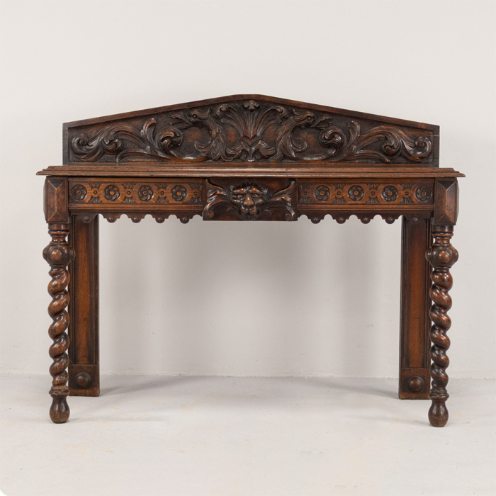Jacobean style Server